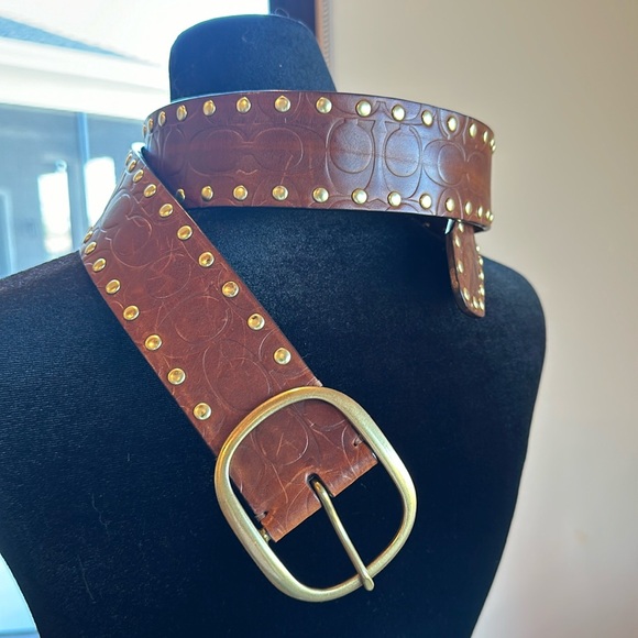 Like New! Coach Belt L - Picture 1 of 6
